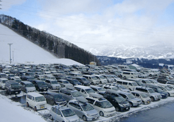 車でのアクセス・駐車場