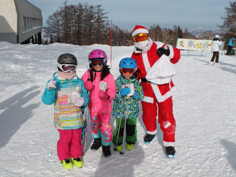 クリスマス企画「野沢温泉スキー場でサンタを探そう！」